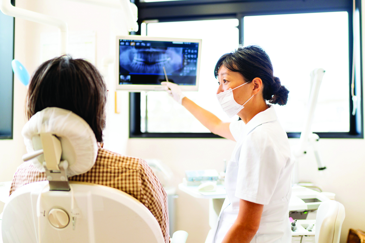 woman-at-dentist-office-1200x800.jpg